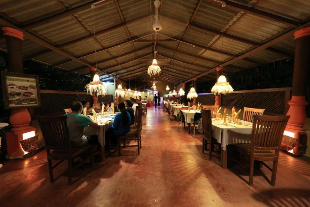 Sundaras Resort Ltd Dambulla Exteriör bild